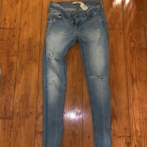 Hollister super skinny ripped jeans